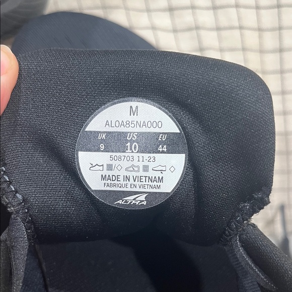 Altra Via Olympus - Picture 6 of 7